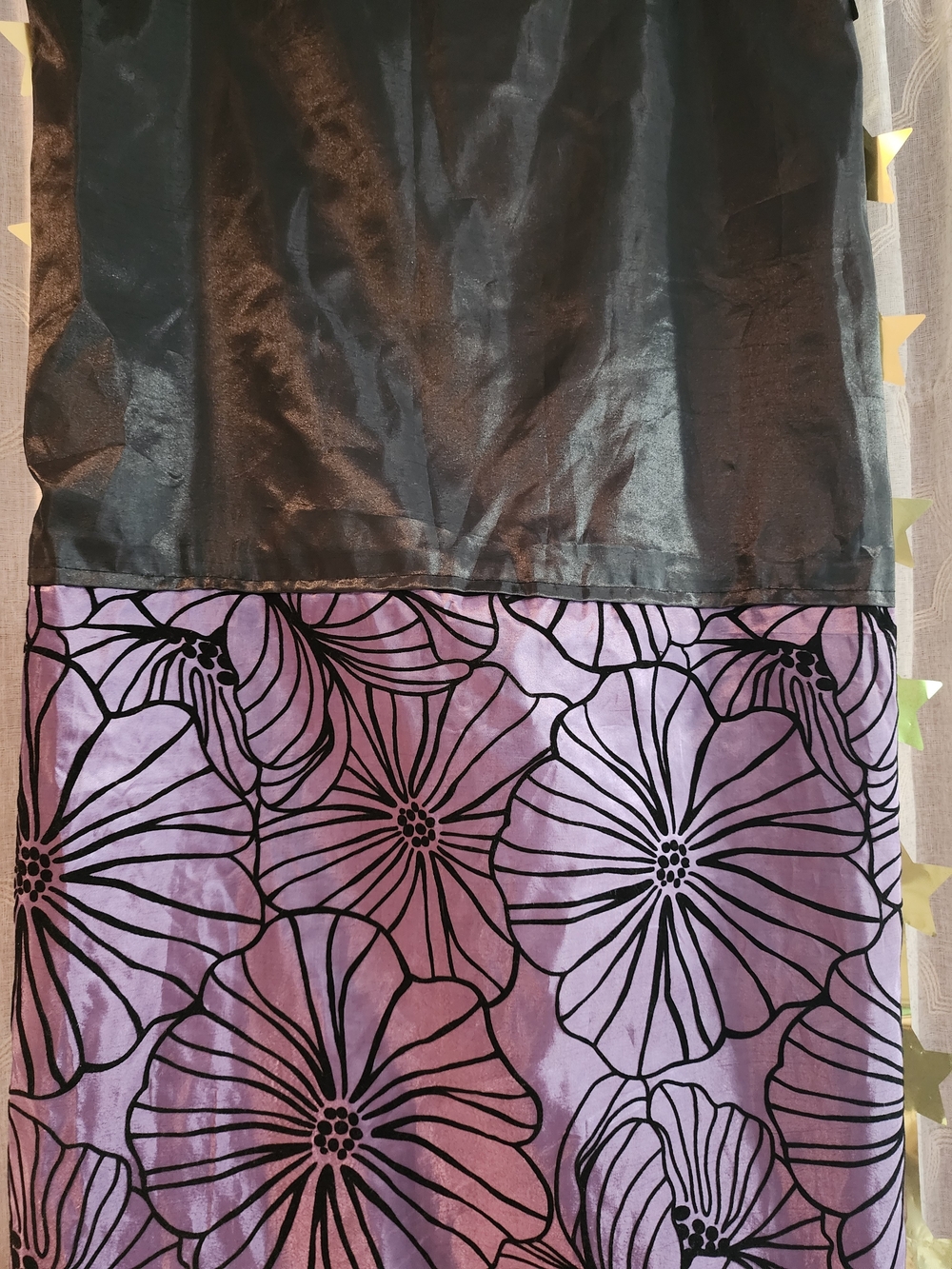 Black/Purple Flower Shower Curtain
